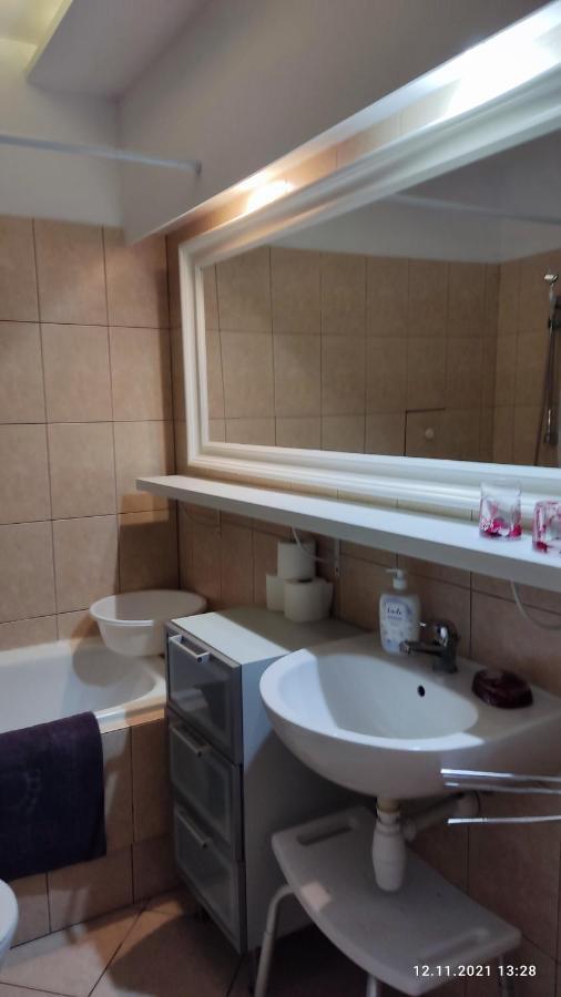 Apartamencik Super Poznań Exteriör bild
